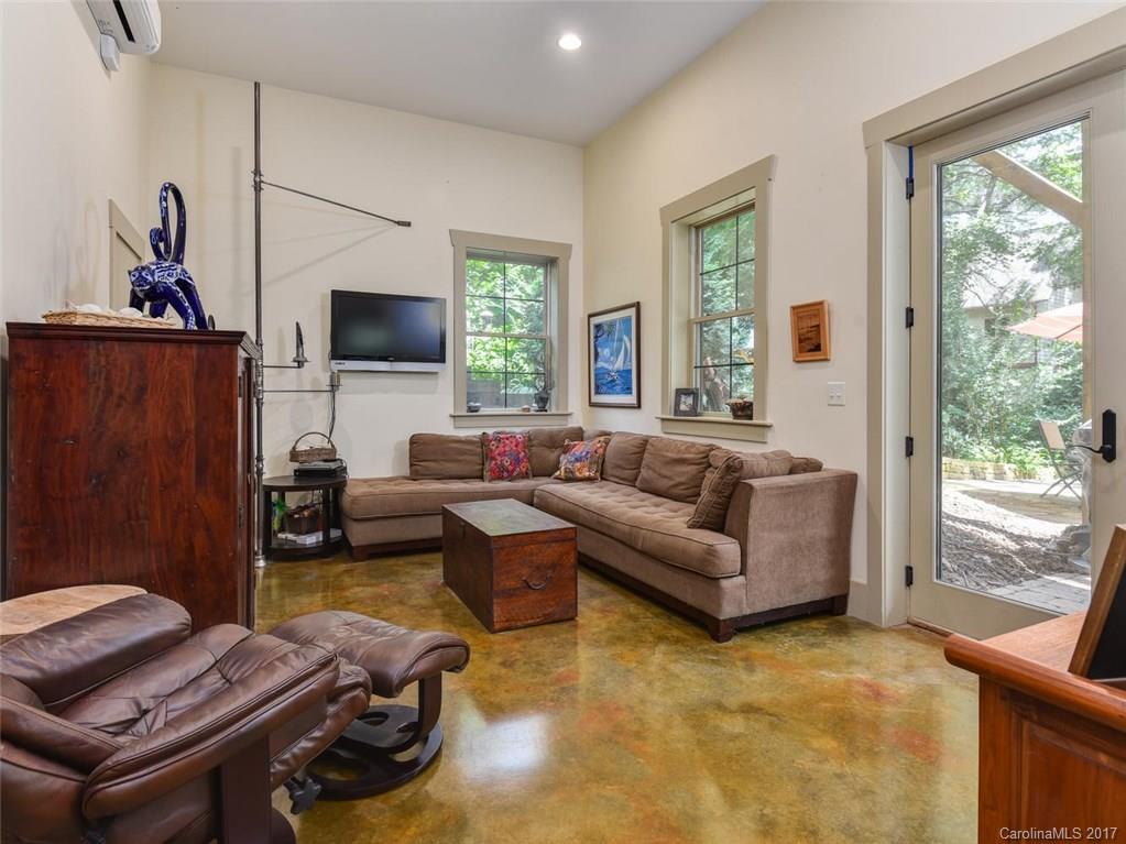 38 Sulphur Springs Road Asheville NC 28806
