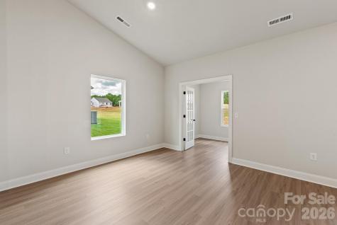 6721 Fairford Drive Charlotte NC 28215