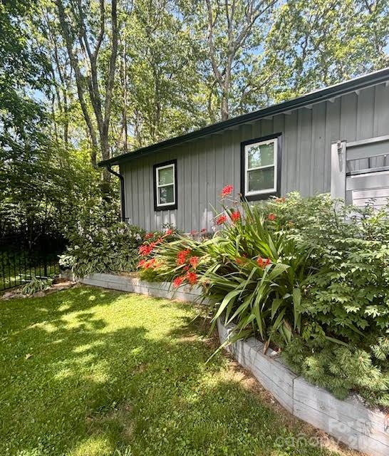 85 Crestwood Circle Newland NC 28657