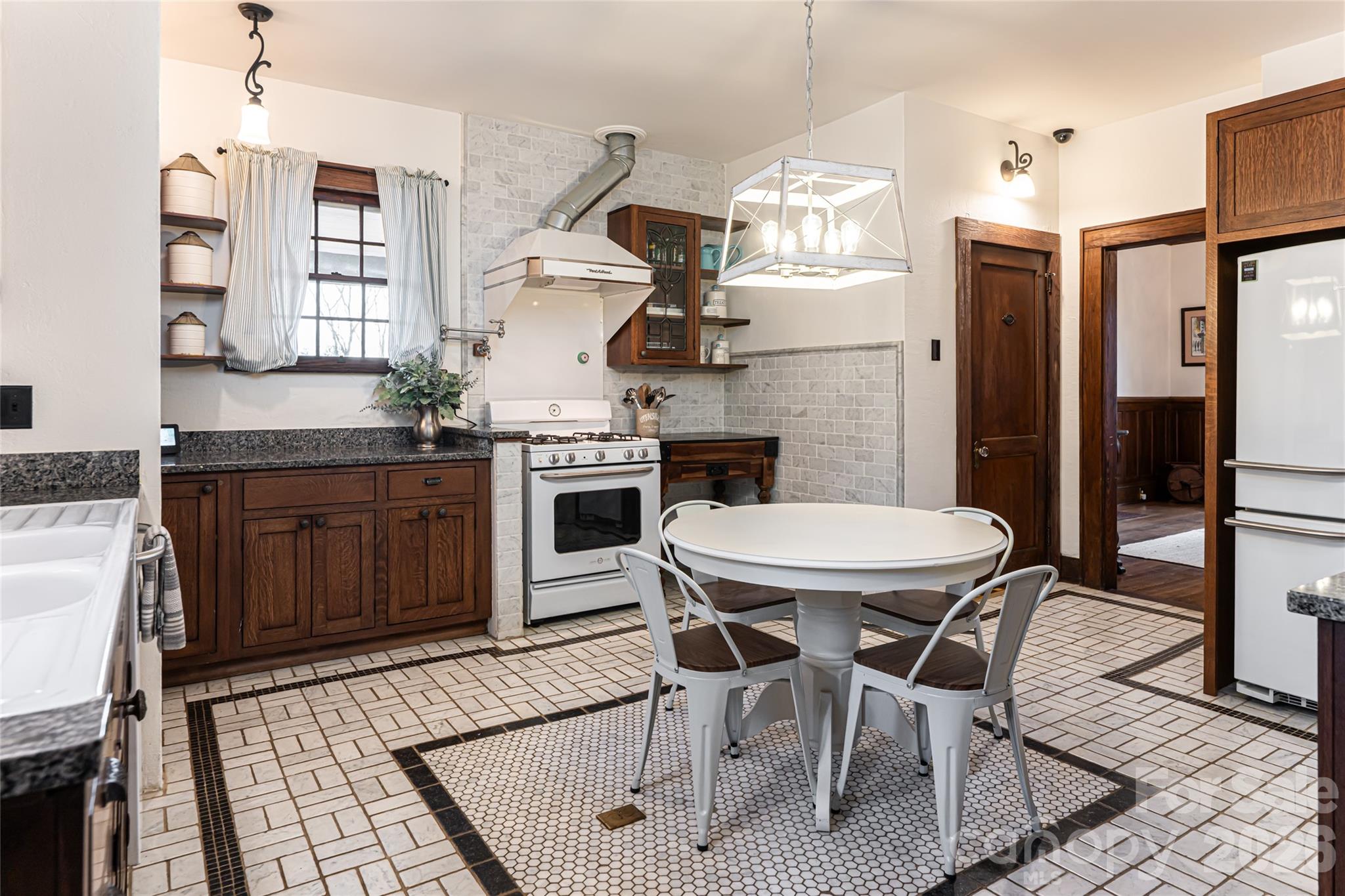 147 Preservation Way Waynesville NC 28786