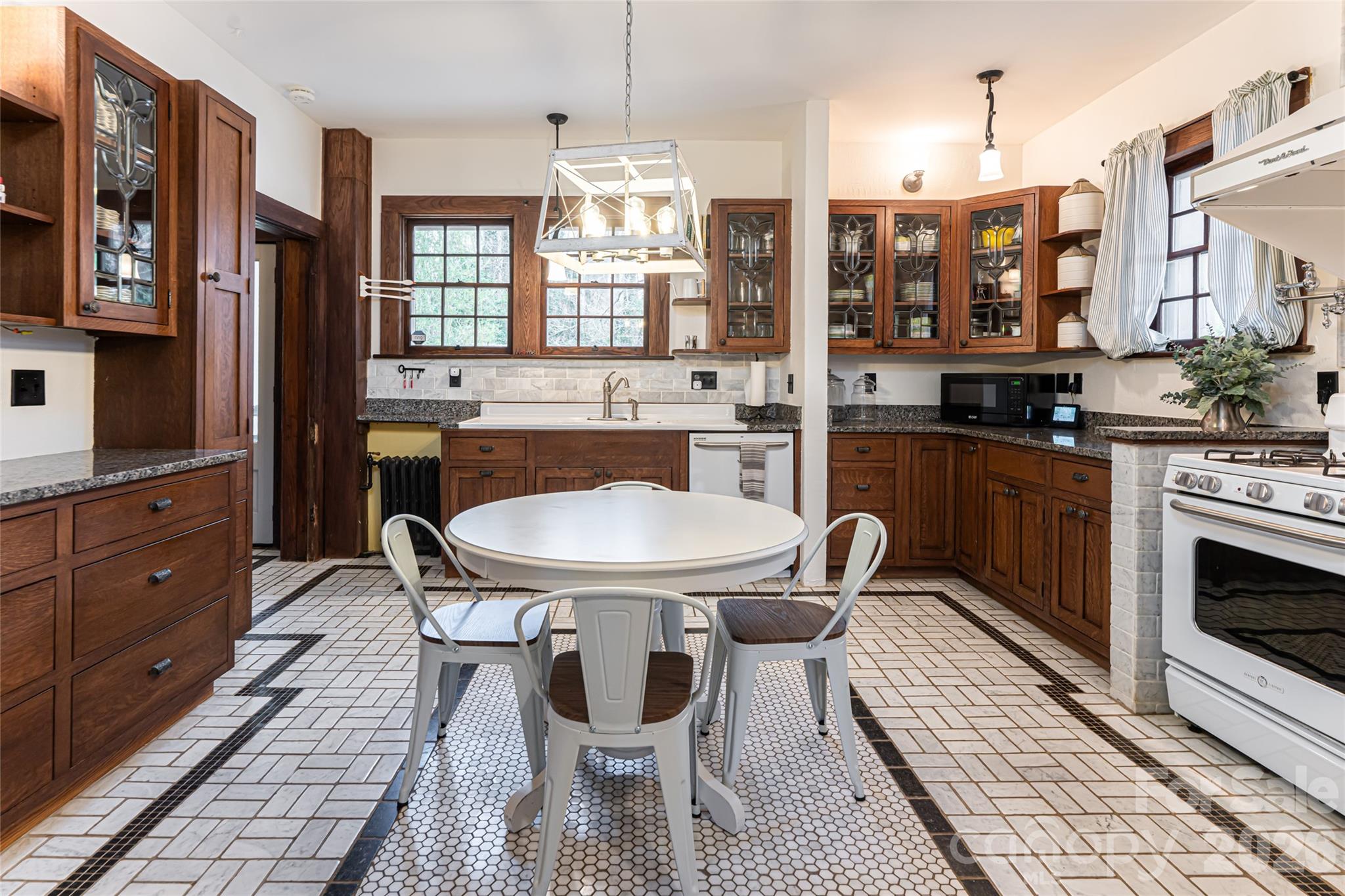 147 Preservation Way Waynesville NC 28786