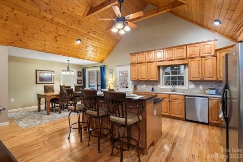 11 Leisure Wood Drive Canton NC 28716