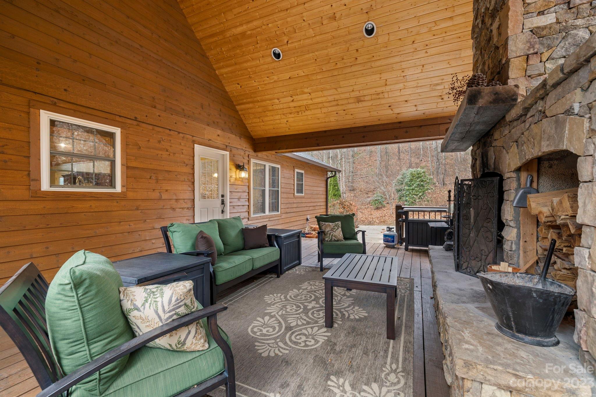 11 Leisure Wood Drive Canton NC 28716