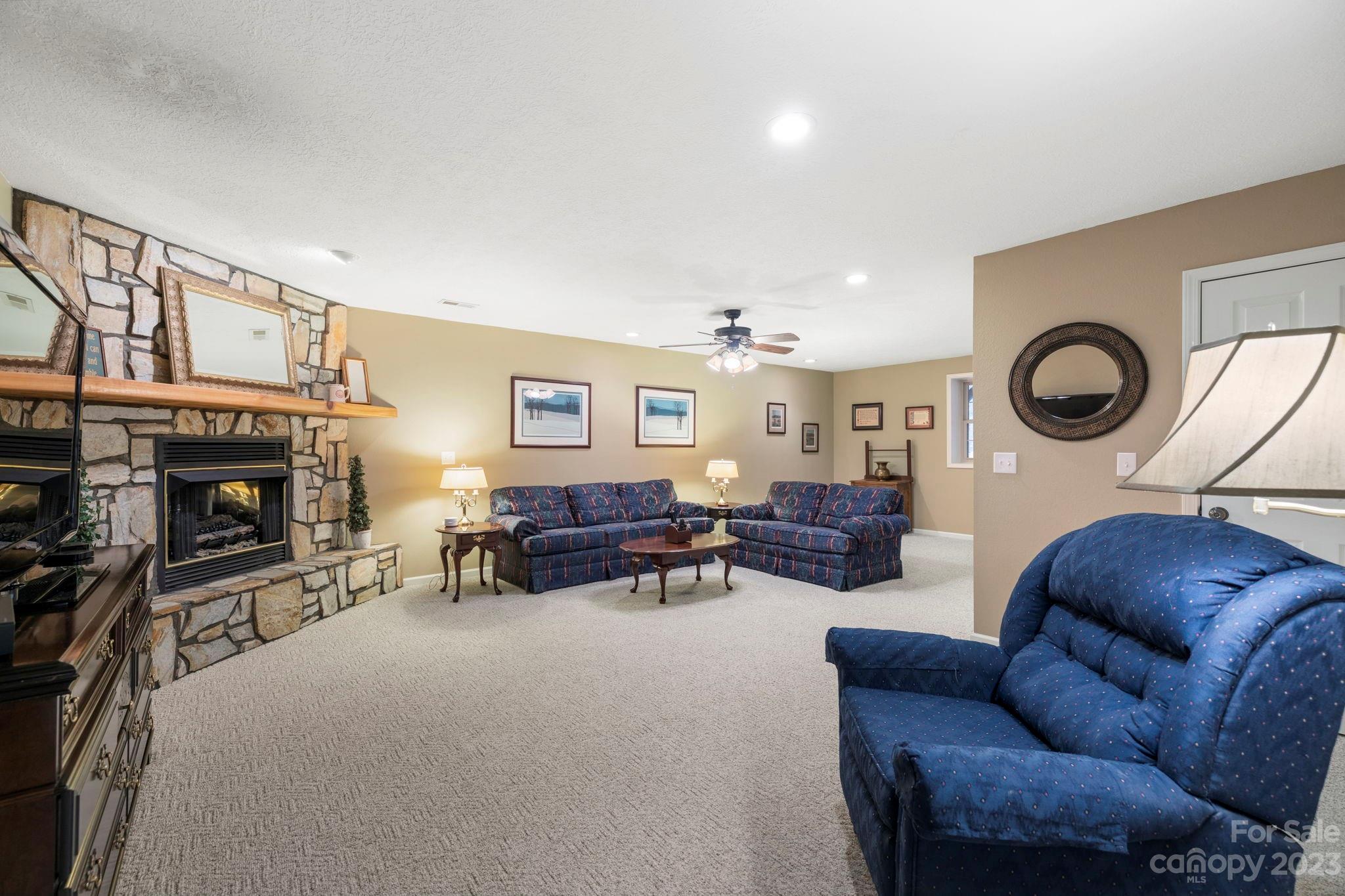 11 Leisure Wood Drive Canton NC 28716