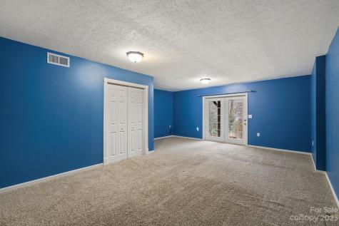 11 Leisure Wood Drive Canton NC 28716
