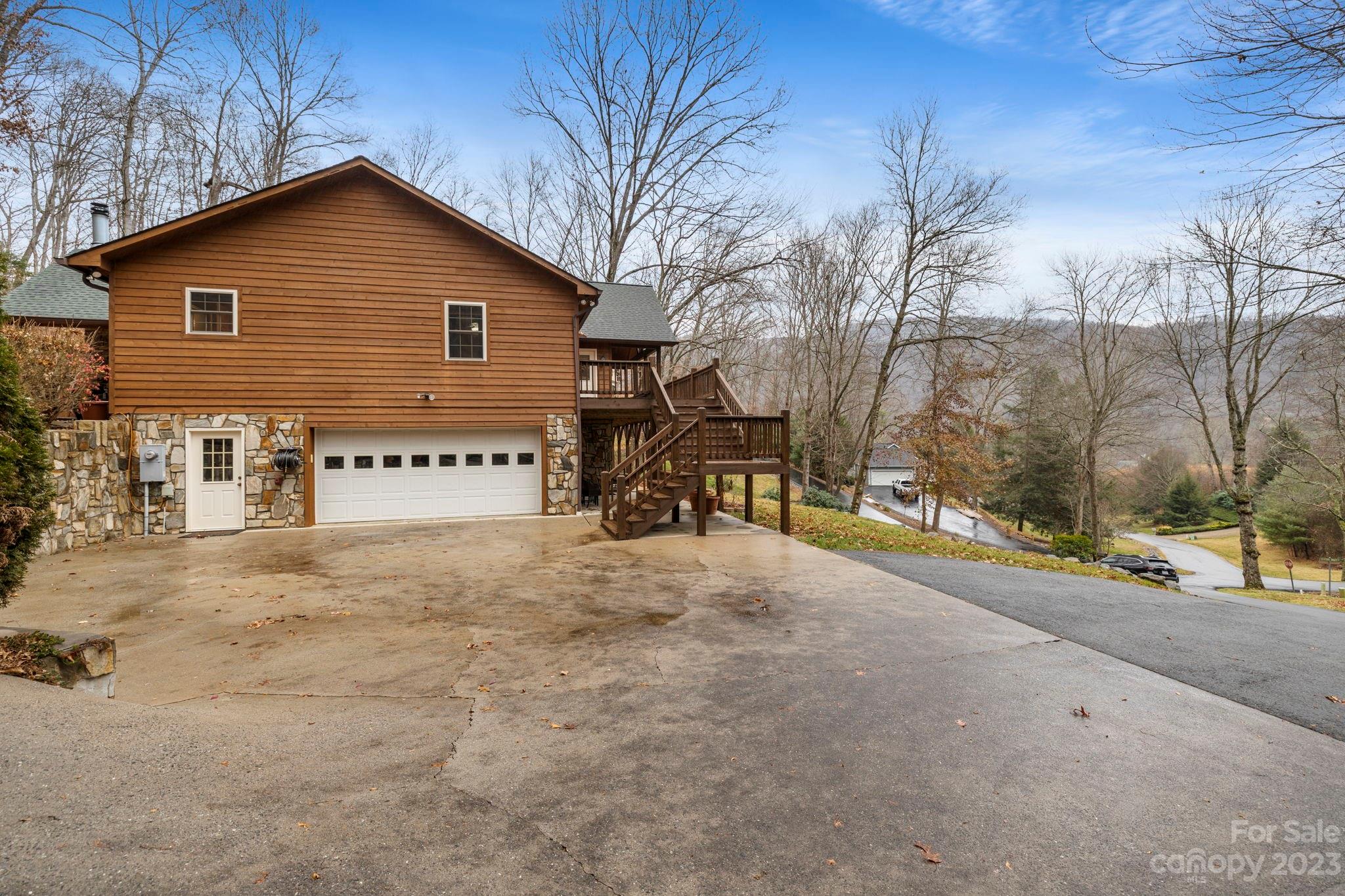 11 Leisure Wood Drive Canton NC 28716