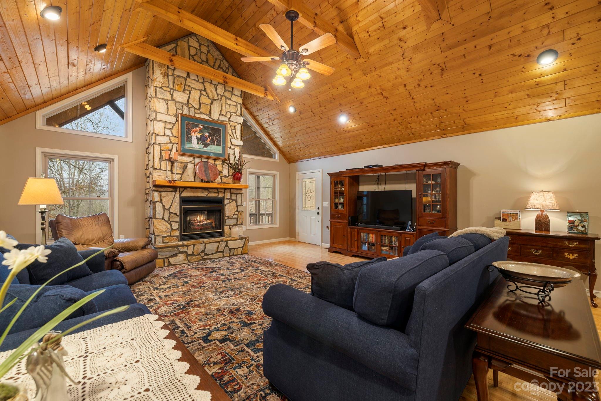 11 Leisure Wood Drive Canton NC 28716