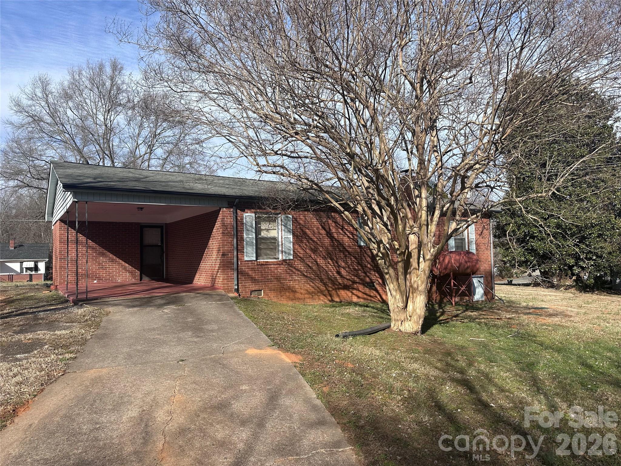 2410 Harris Henrietta Road Mooresboro NC 28114