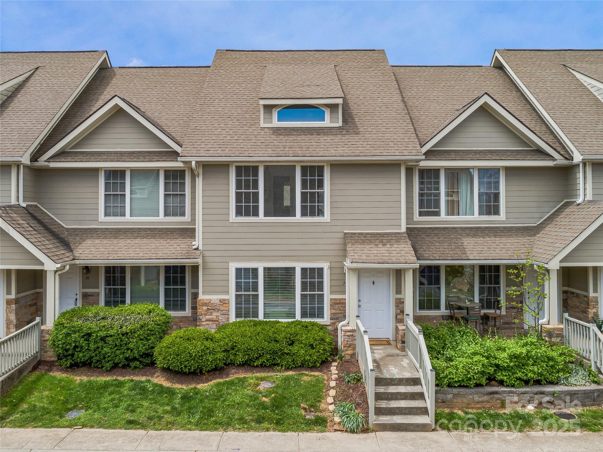 30 Rotunda Circle Asheville NC 28806