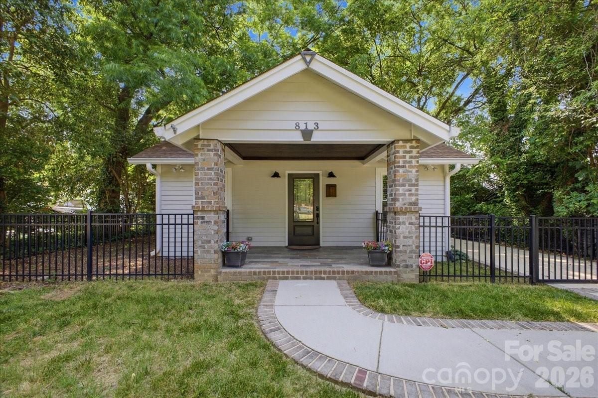 813 Walnut Avenue Charlotte NC 28208