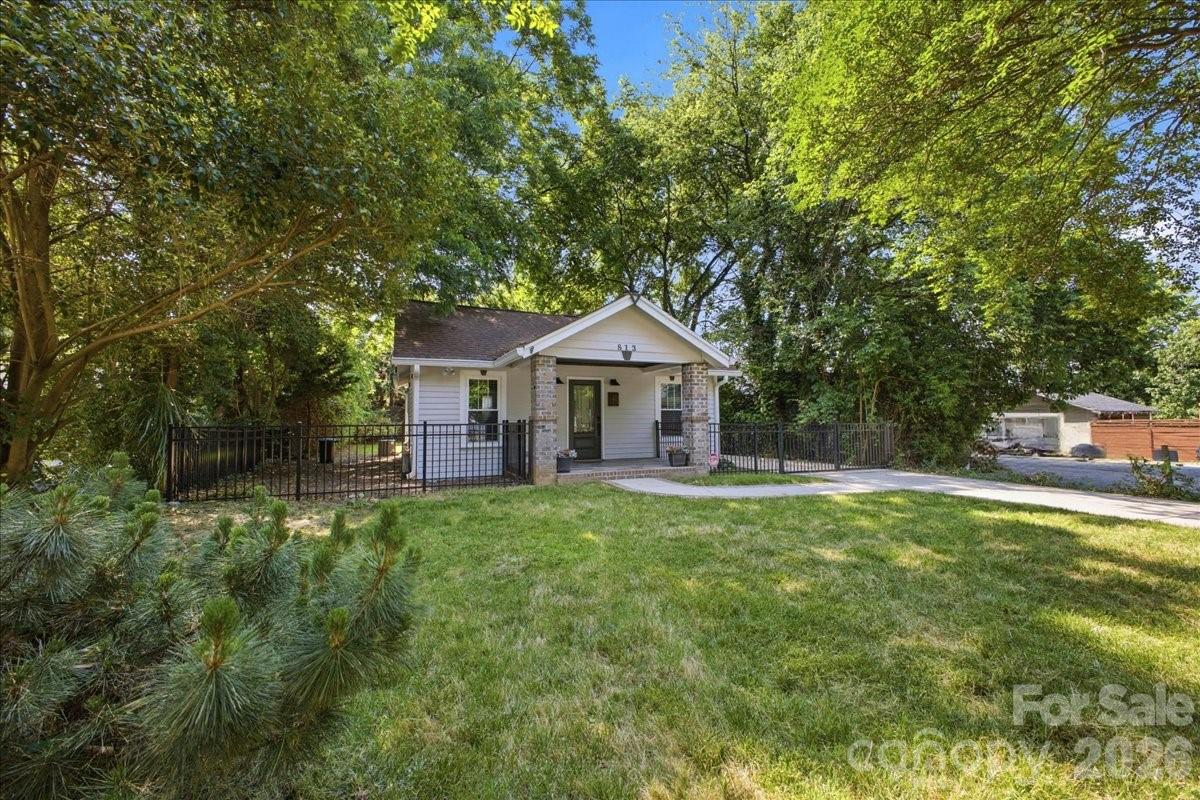 813 Walnut Avenue Charlotte NC 28208