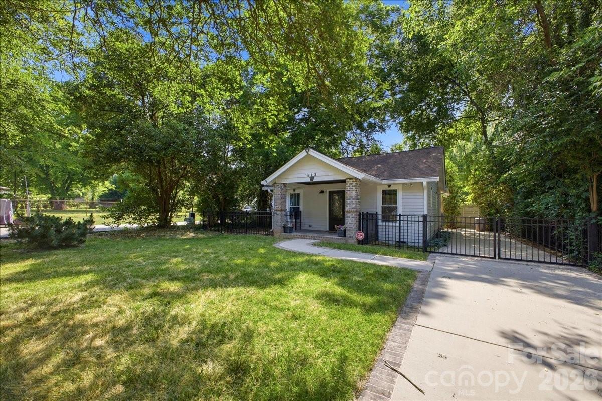 813 Walnut Avenue Charlotte NC 28208