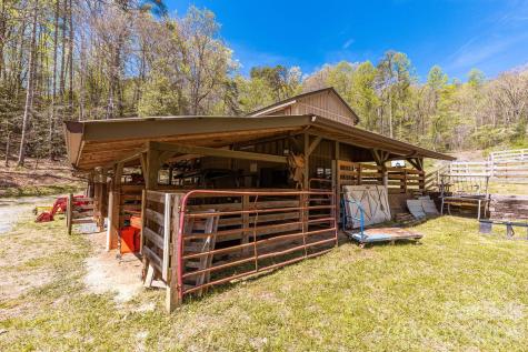 440 Huskey Road Bryson City NC 28713