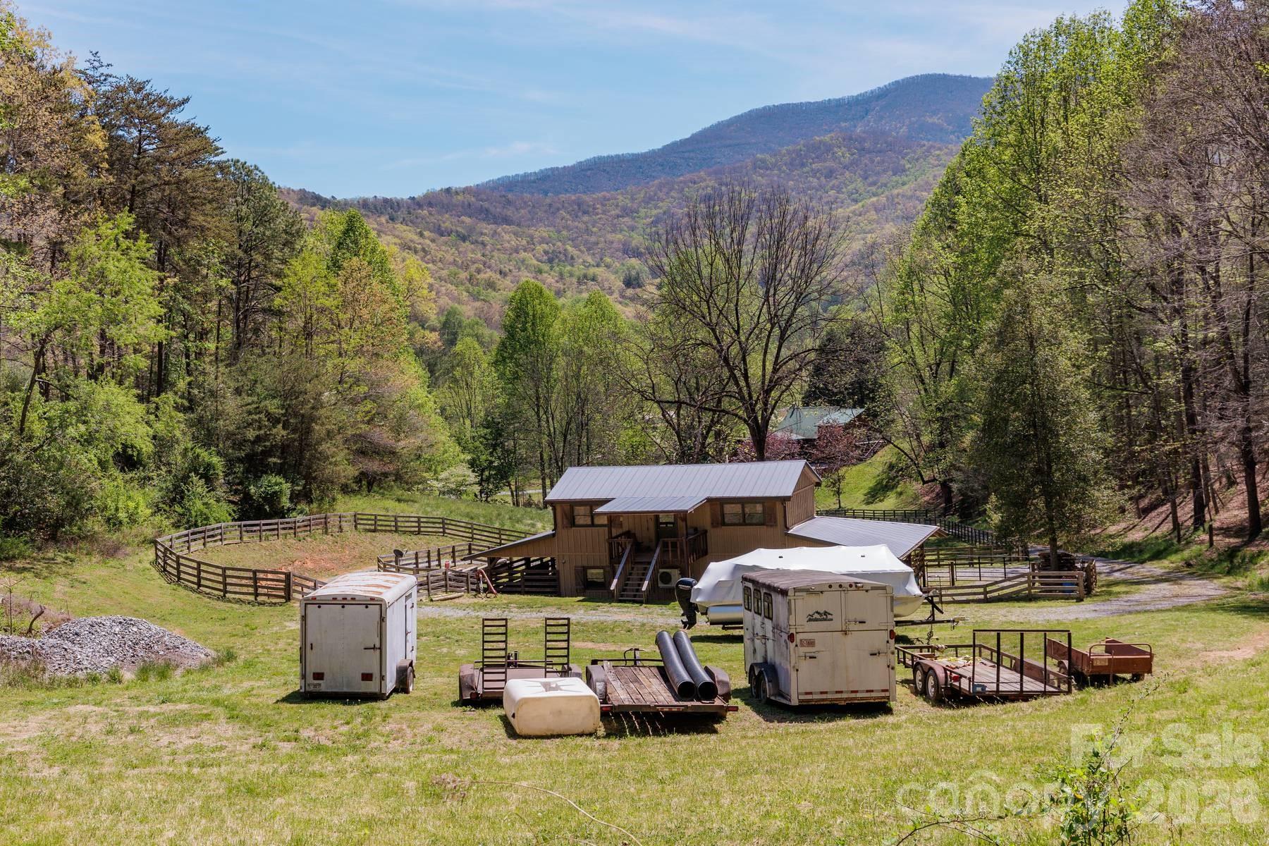 440 Huskey Road Bryson City NC 28713
