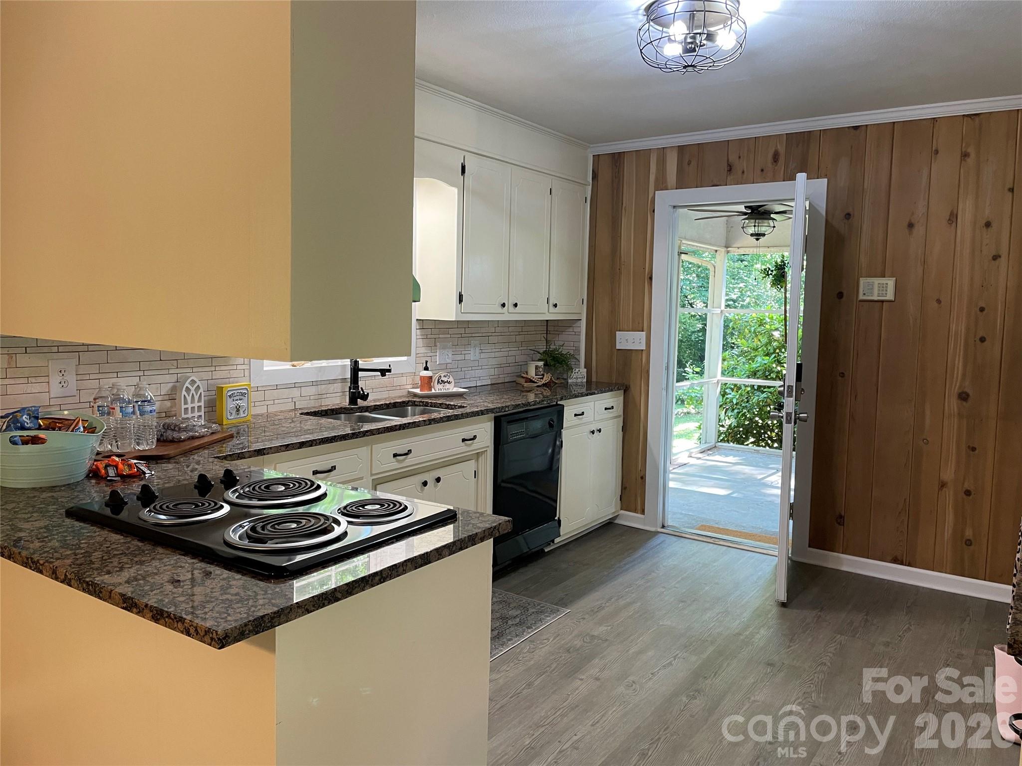 511 Sunbeam Farm Road Cherryville NC 28021