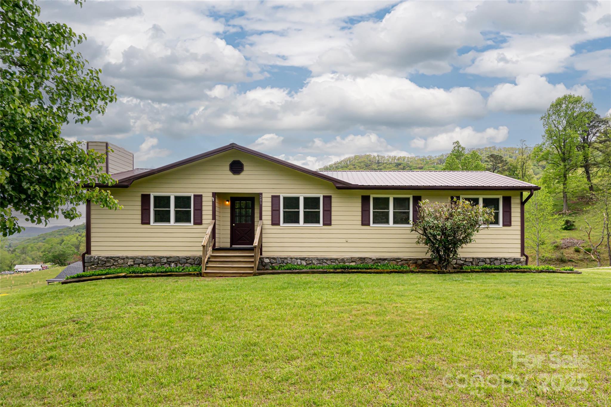 281 Curtis Creek Road Candler NC 28715