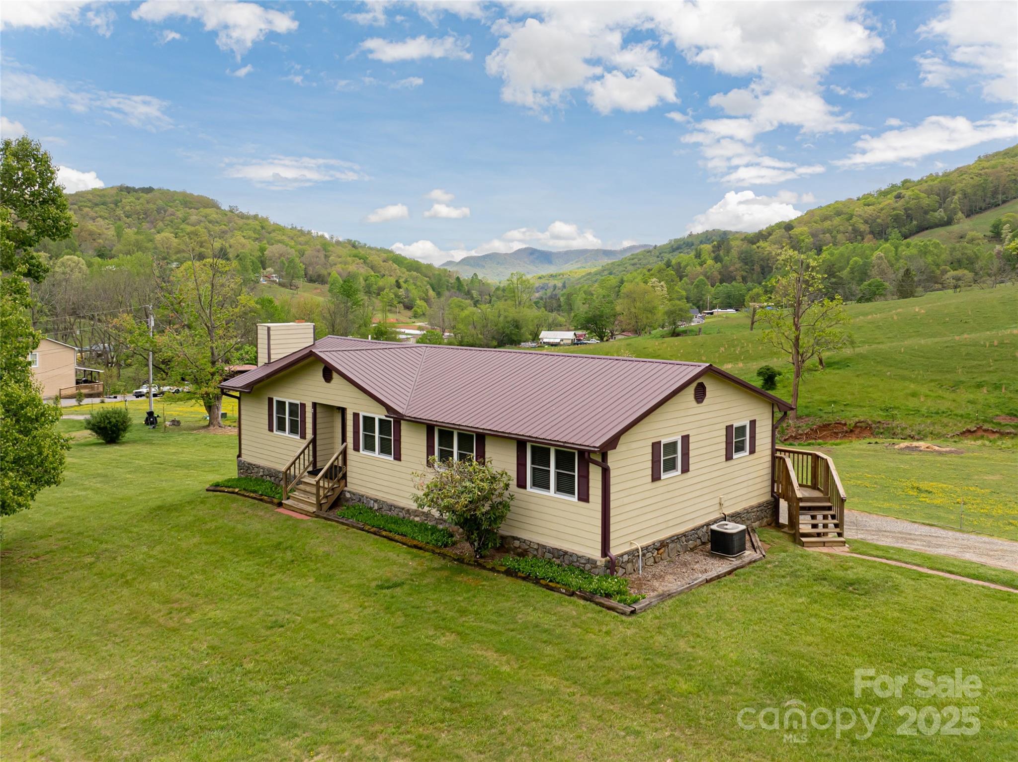 281 Curtis Creek Road Candler NC 28715