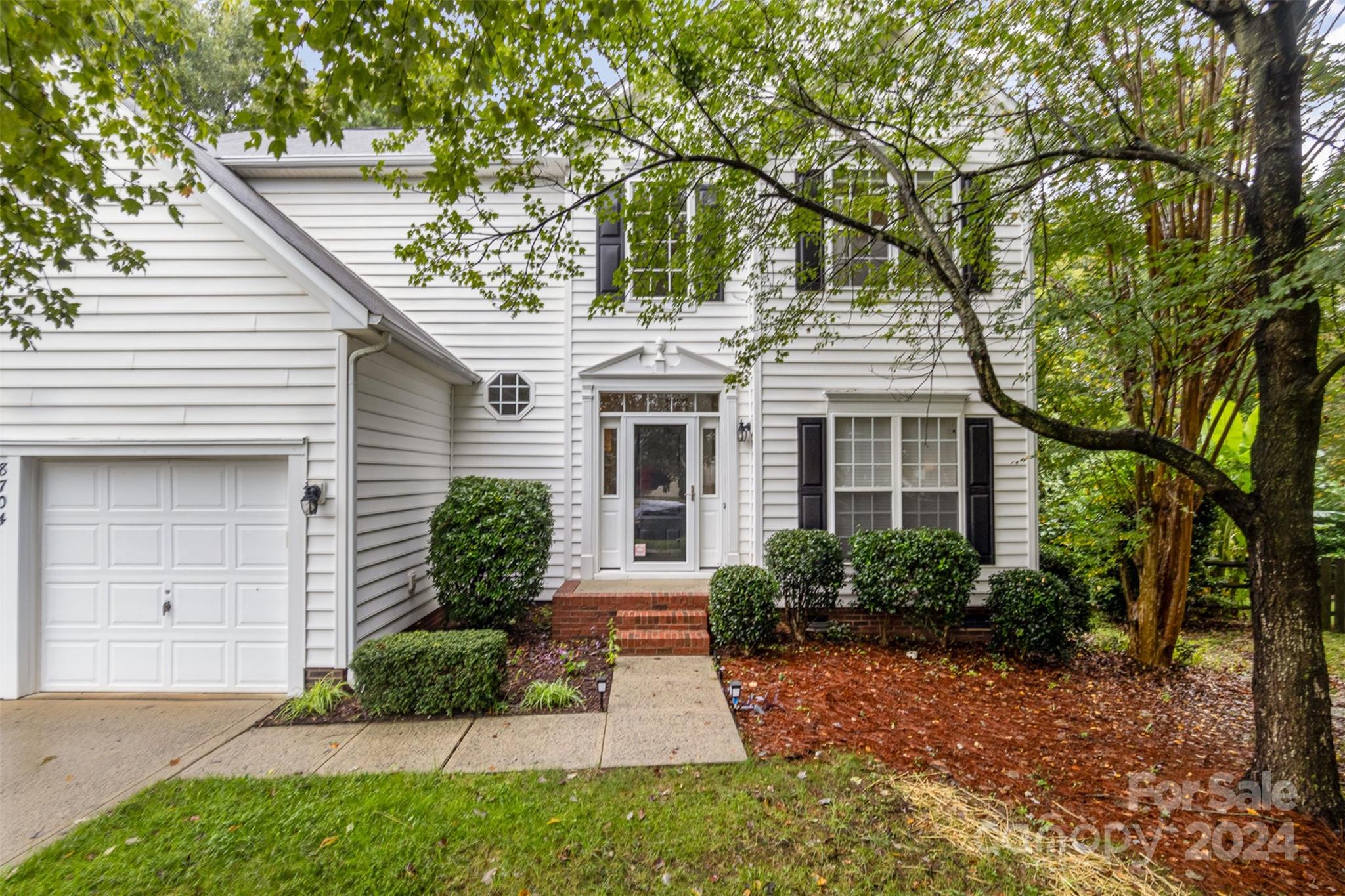 8704 Great Bear Court Charlotte NC 28269