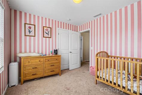 2419 Impatien Drive Charlotte NC 28215