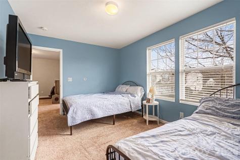 2419 Impatien Drive Charlotte NC 28215