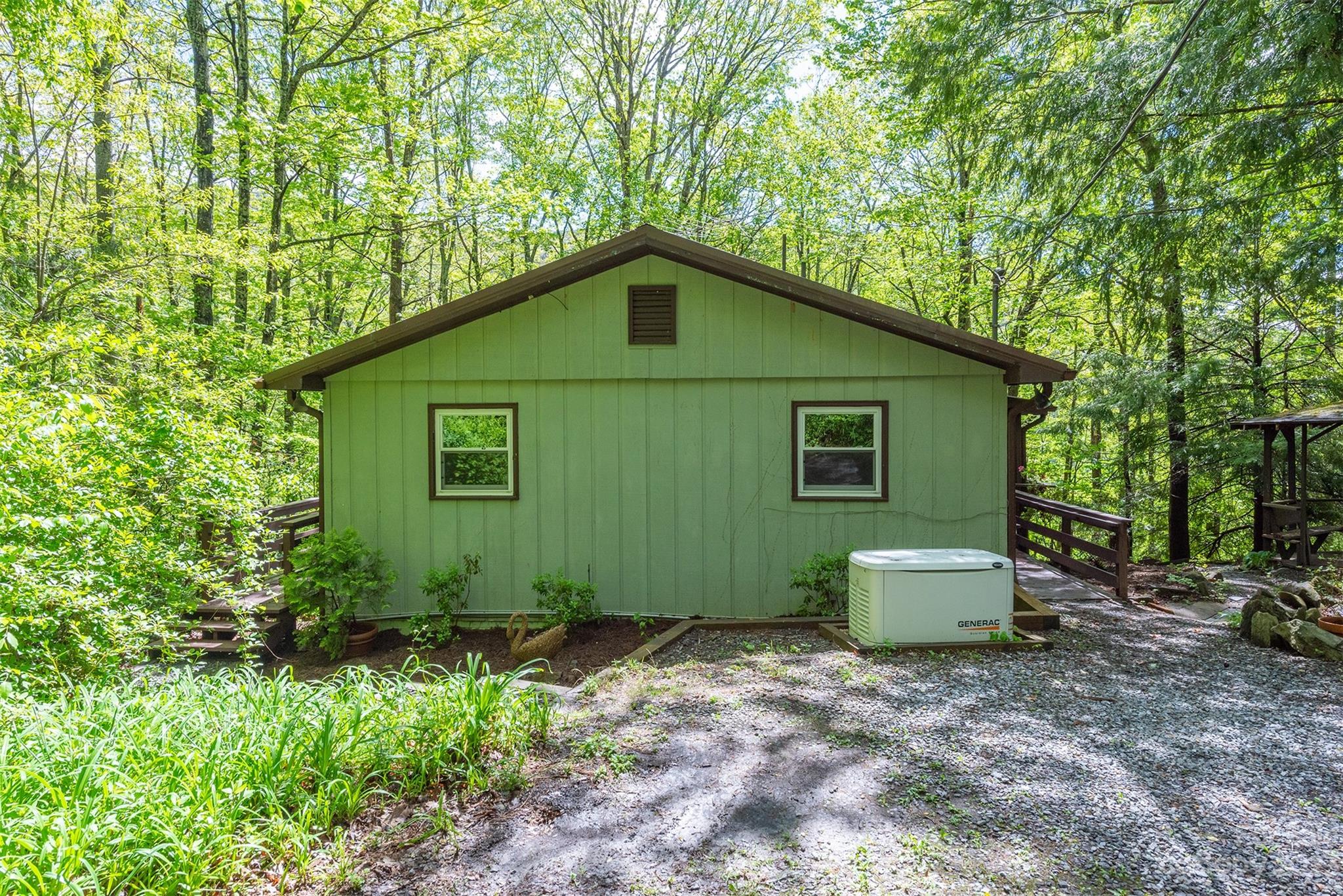 34 Weeping Cherry Forest Road Fairview NC 28730