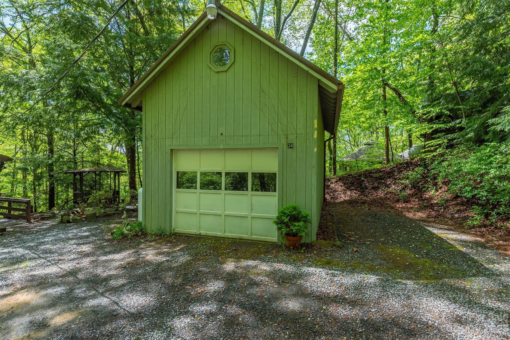 34 Weeping Cherry Forest Road Fairview NC 28730
