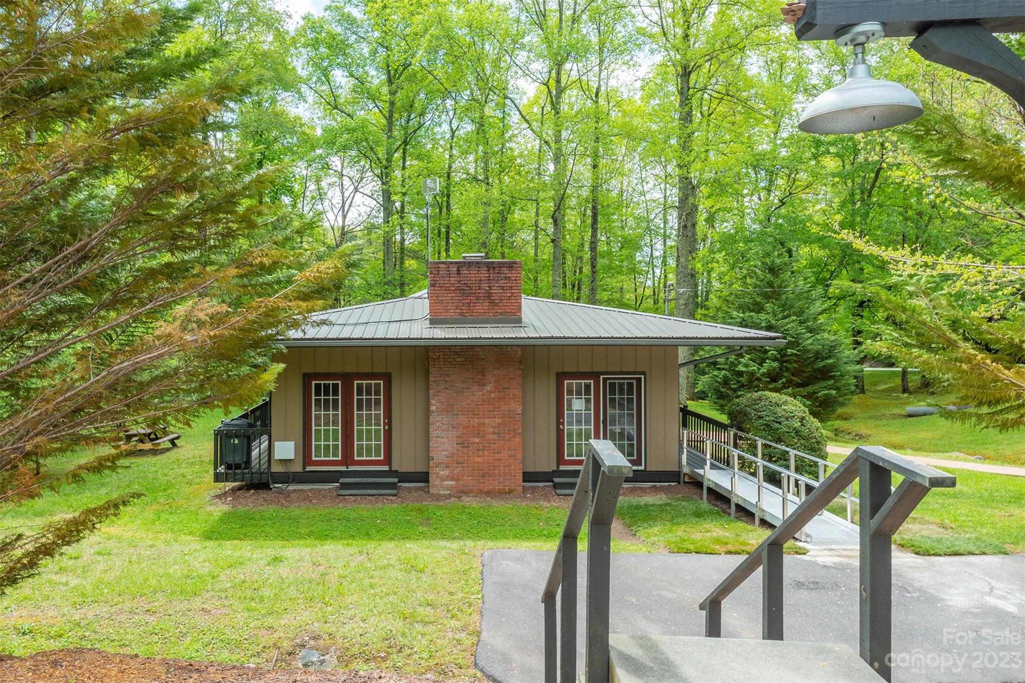 34 Weeping Cherry Forest Road Fairview NC 28730