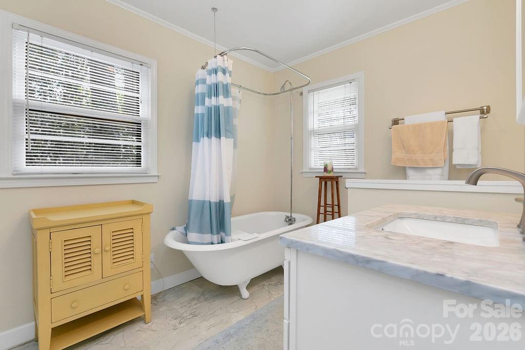 218 Hickory Lane Lake Toxaway NC 28747
