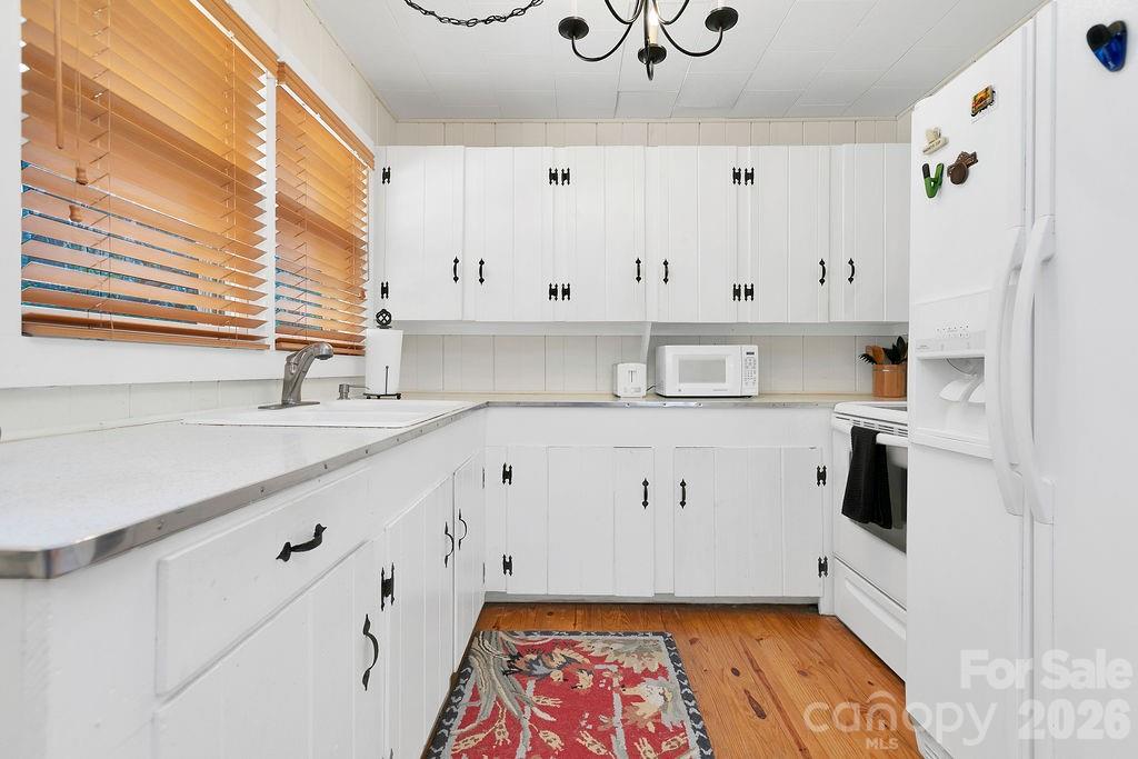 218 Hickory Lane Lake Toxaway NC 28747