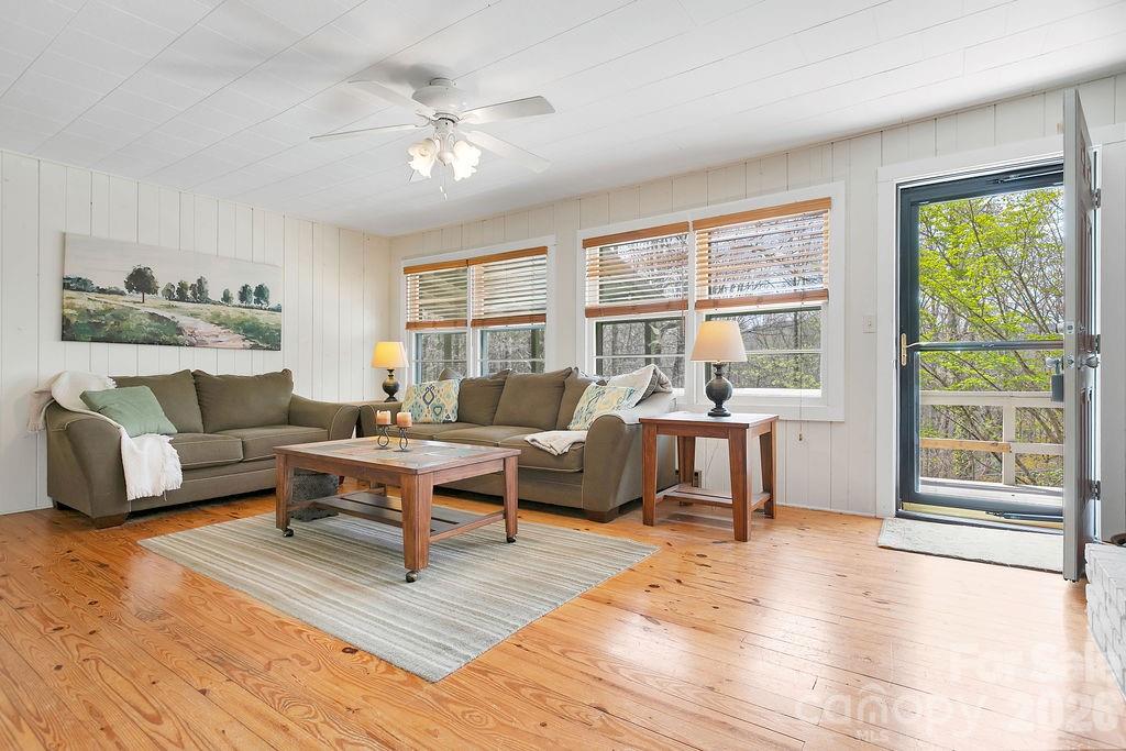218 Hickory Lane Lake Toxaway NC 28747