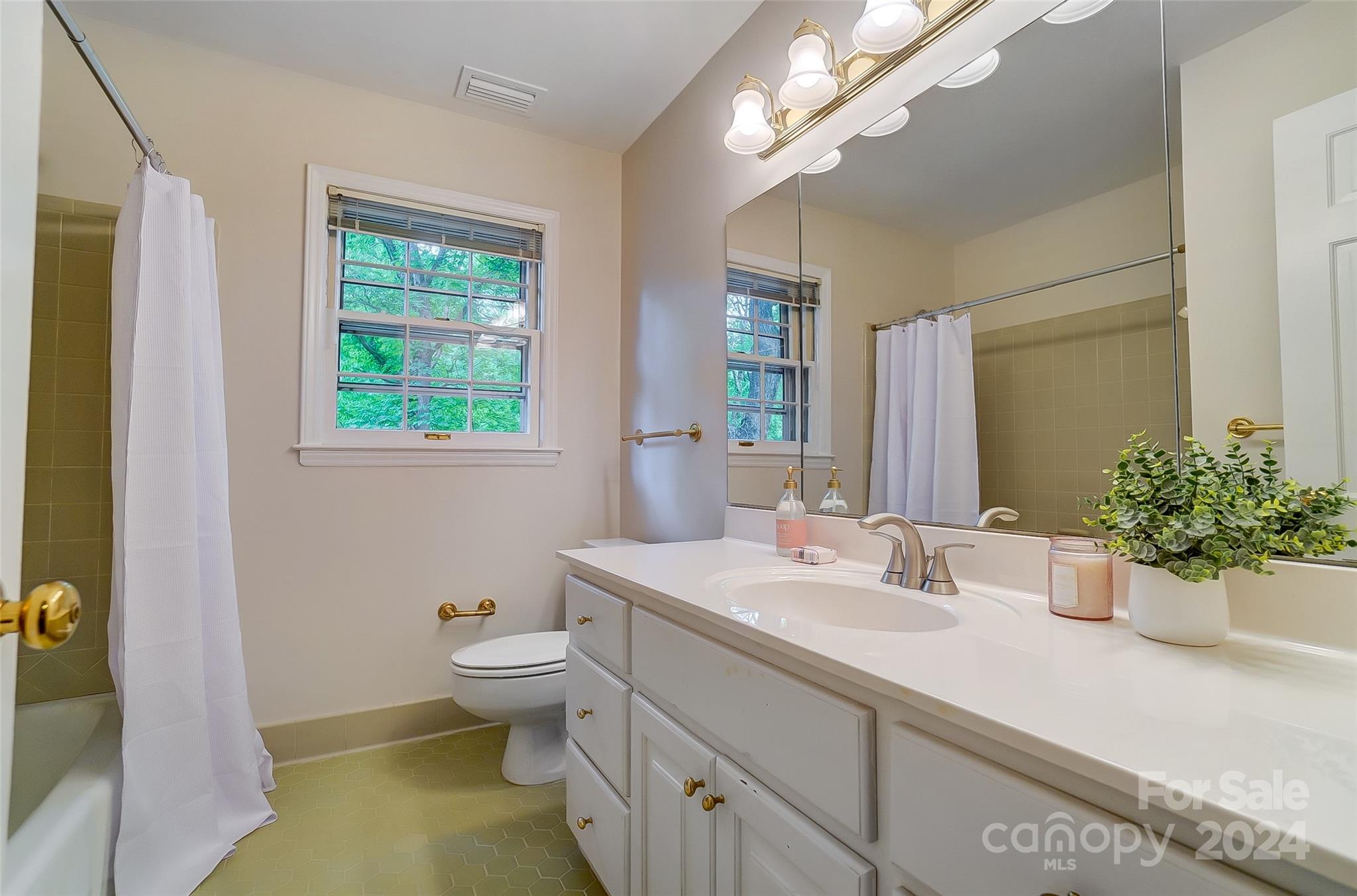 900 Braeburn Road Charlotte NC 28211