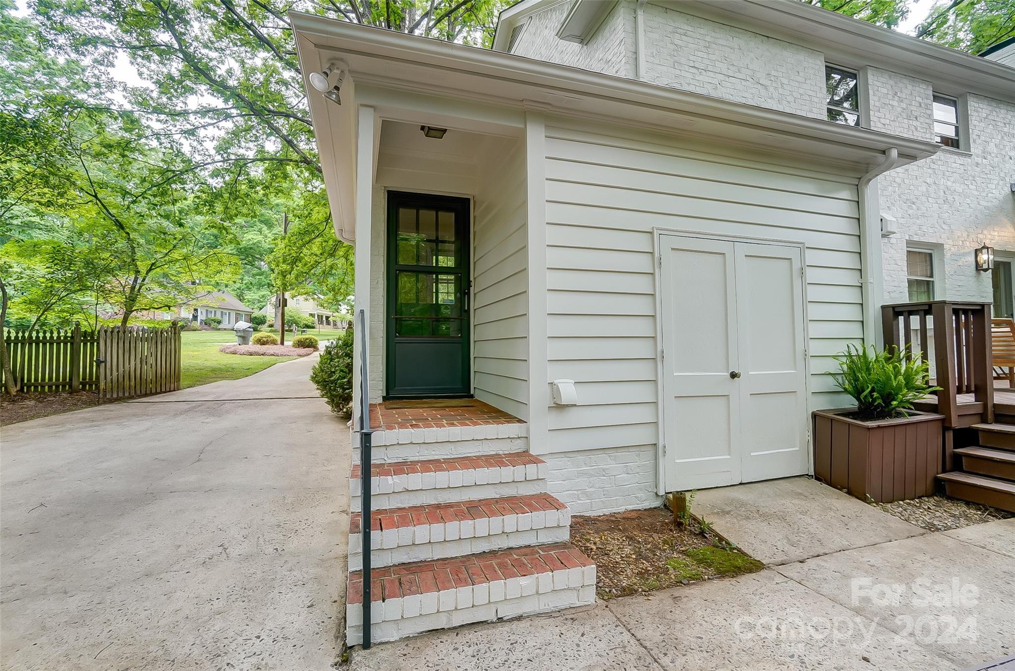 900 Braeburn Road Charlotte NC 28211