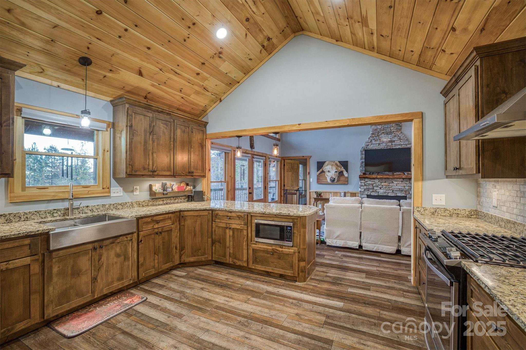 41 Lakeview Trail Nebo NC 28761