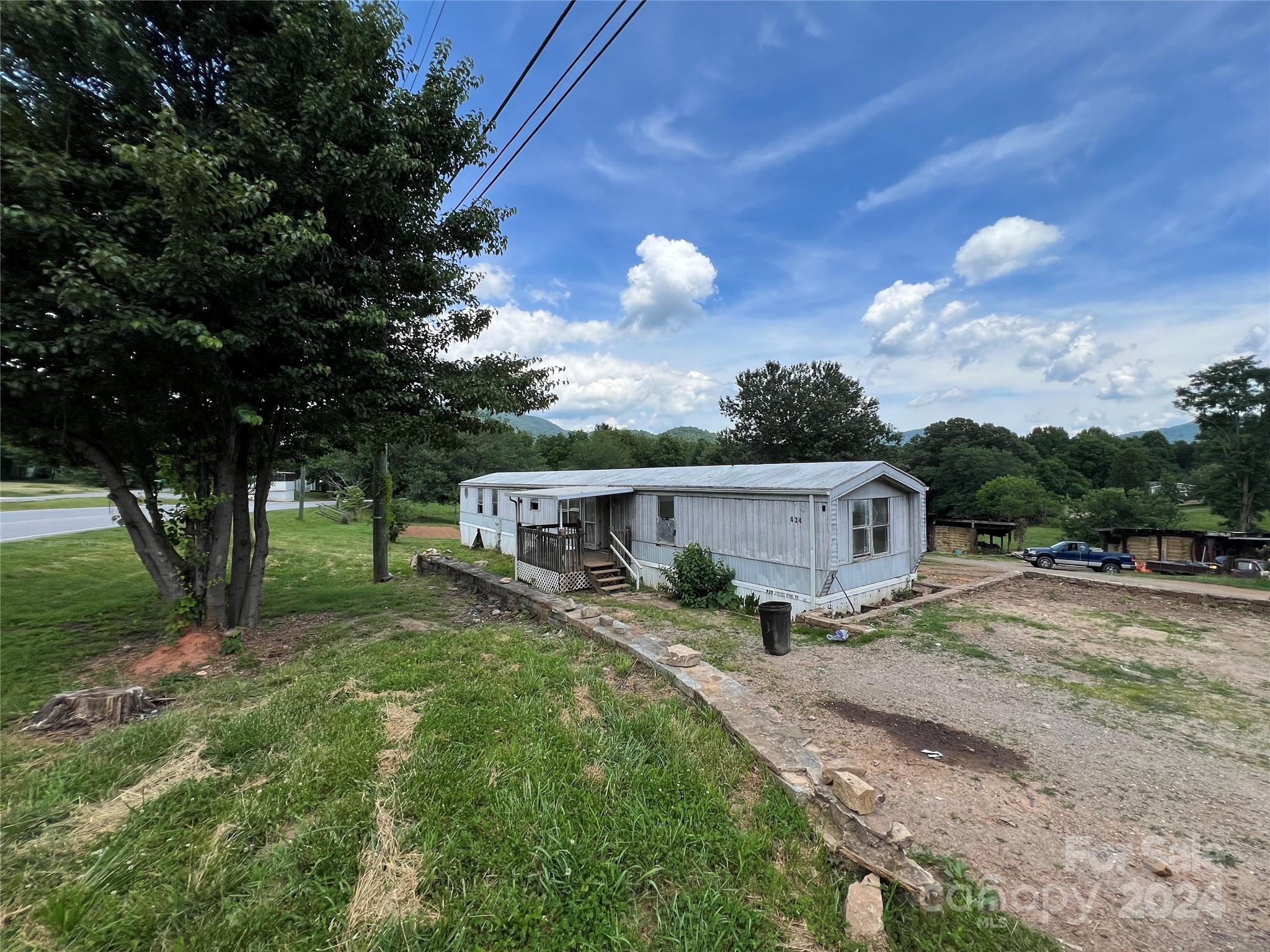 434 Justice Ridge Road Candler NC 28715