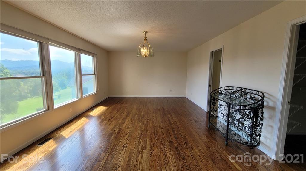 6 Loridon Drive Weaverville NC 28787