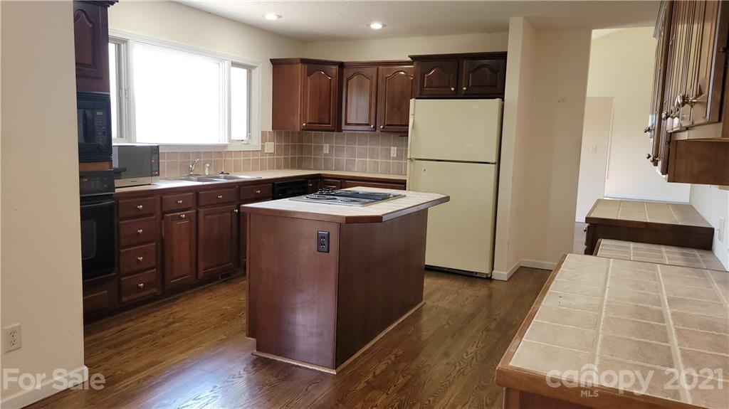 6 Loridon Drive Weaverville NC 28787