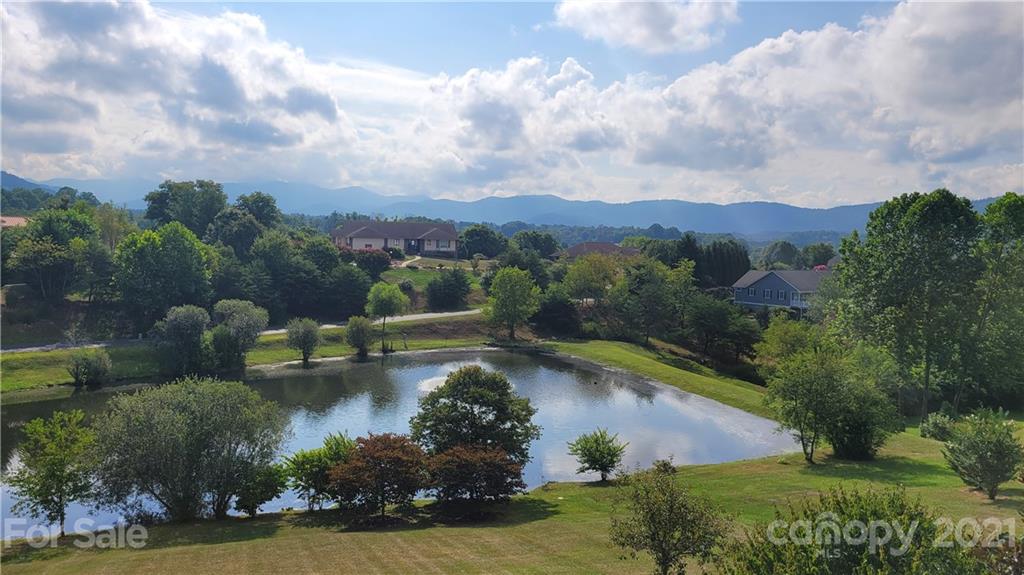 6 Loridon Drive Weaverville NC 28787