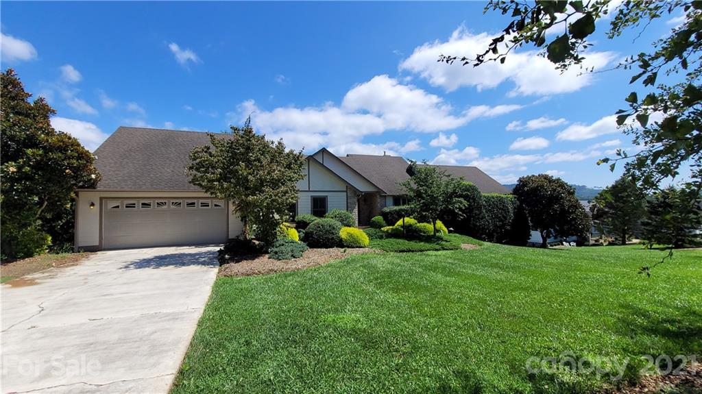 6 Loridon Drive Weaverville NC 28787