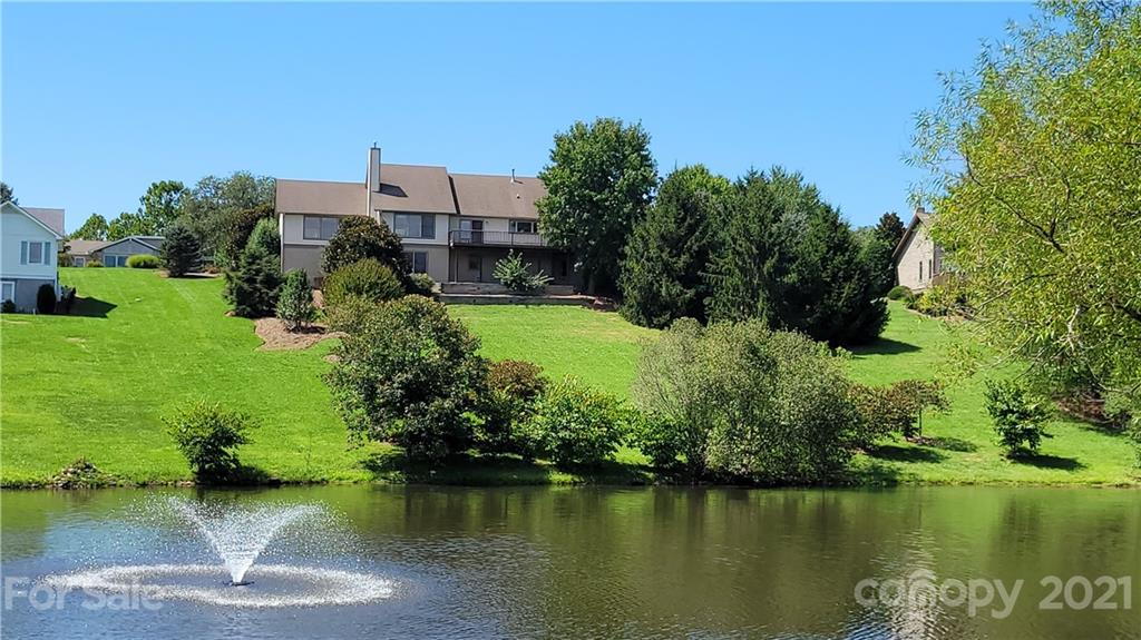 6 Loridon Drive Weaverville NC 28787