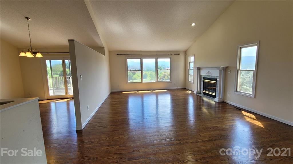 6 Loridon Drive Weaverville NC 28787