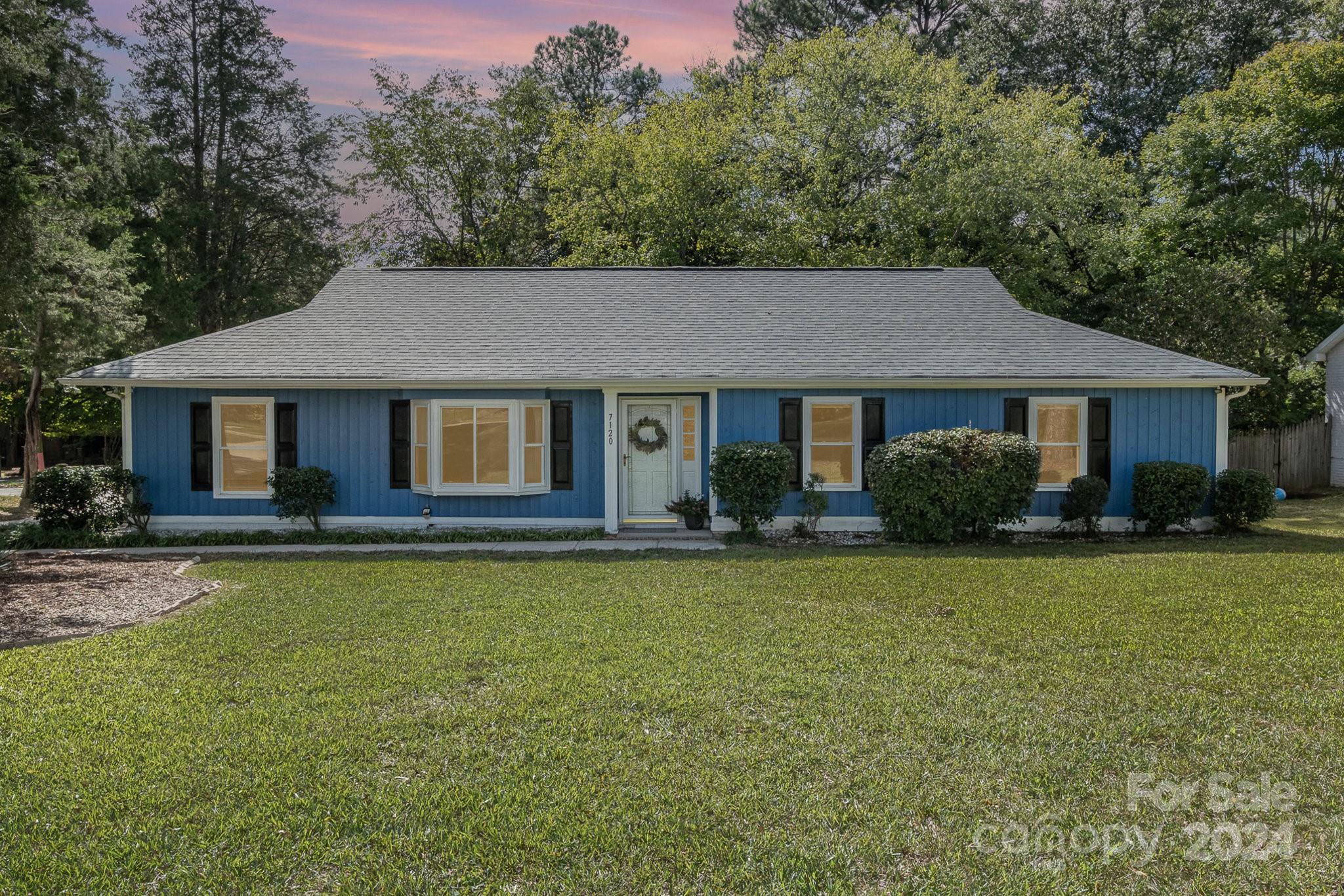 7120 Providence Lane W Charlotte NC 28226