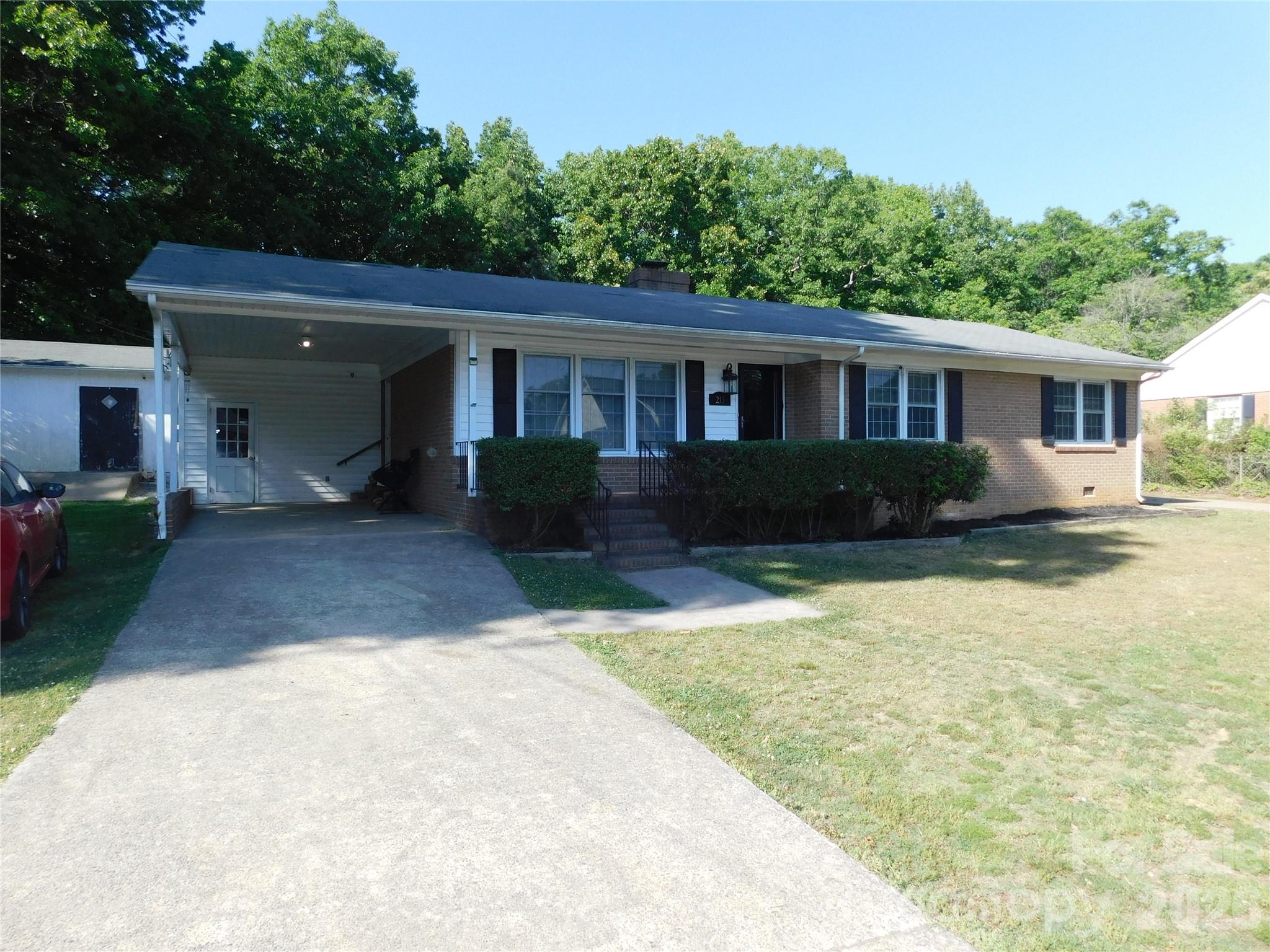 213 General J E Johnston Street Stanley NC 28164