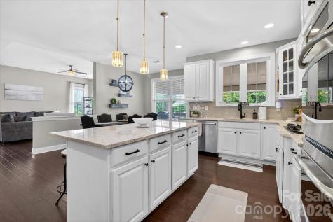 4046 Lake Prairie Drive Matthews NC 28104