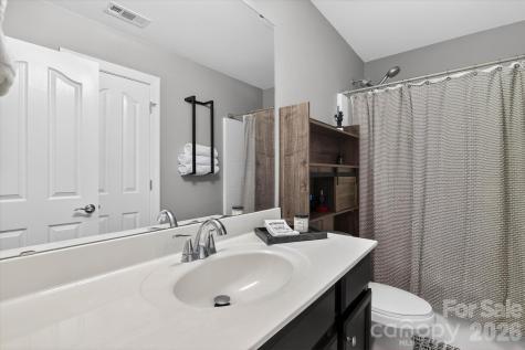 4046 Lake Prairie Drive Matthews NC 28104