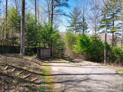 307 Dancing Leaf Lane Bakersville NC 28705