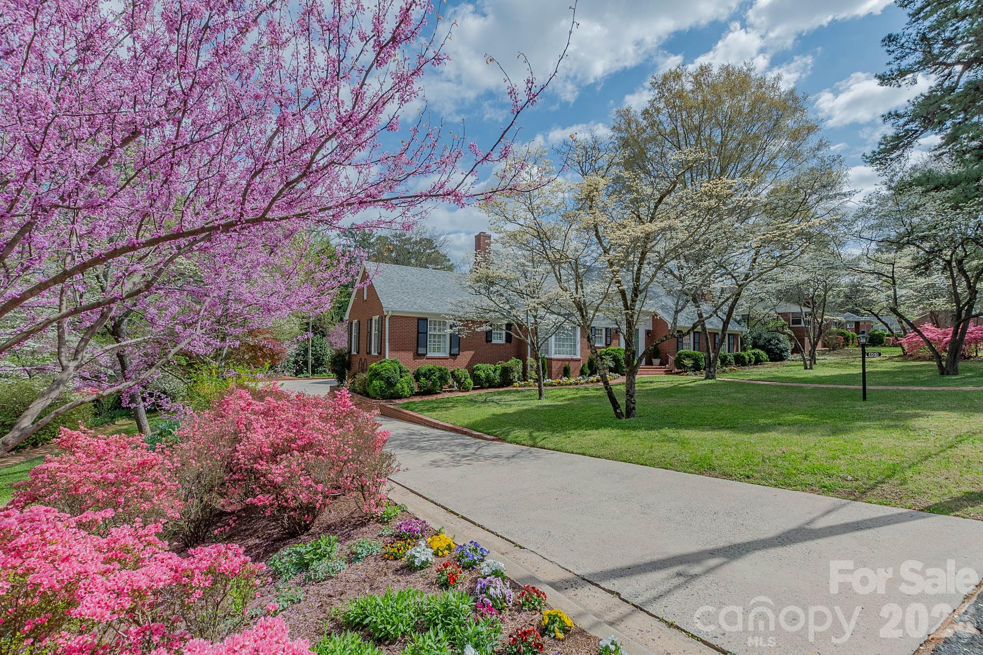 403 Weaver Drive Lexington NC 27292