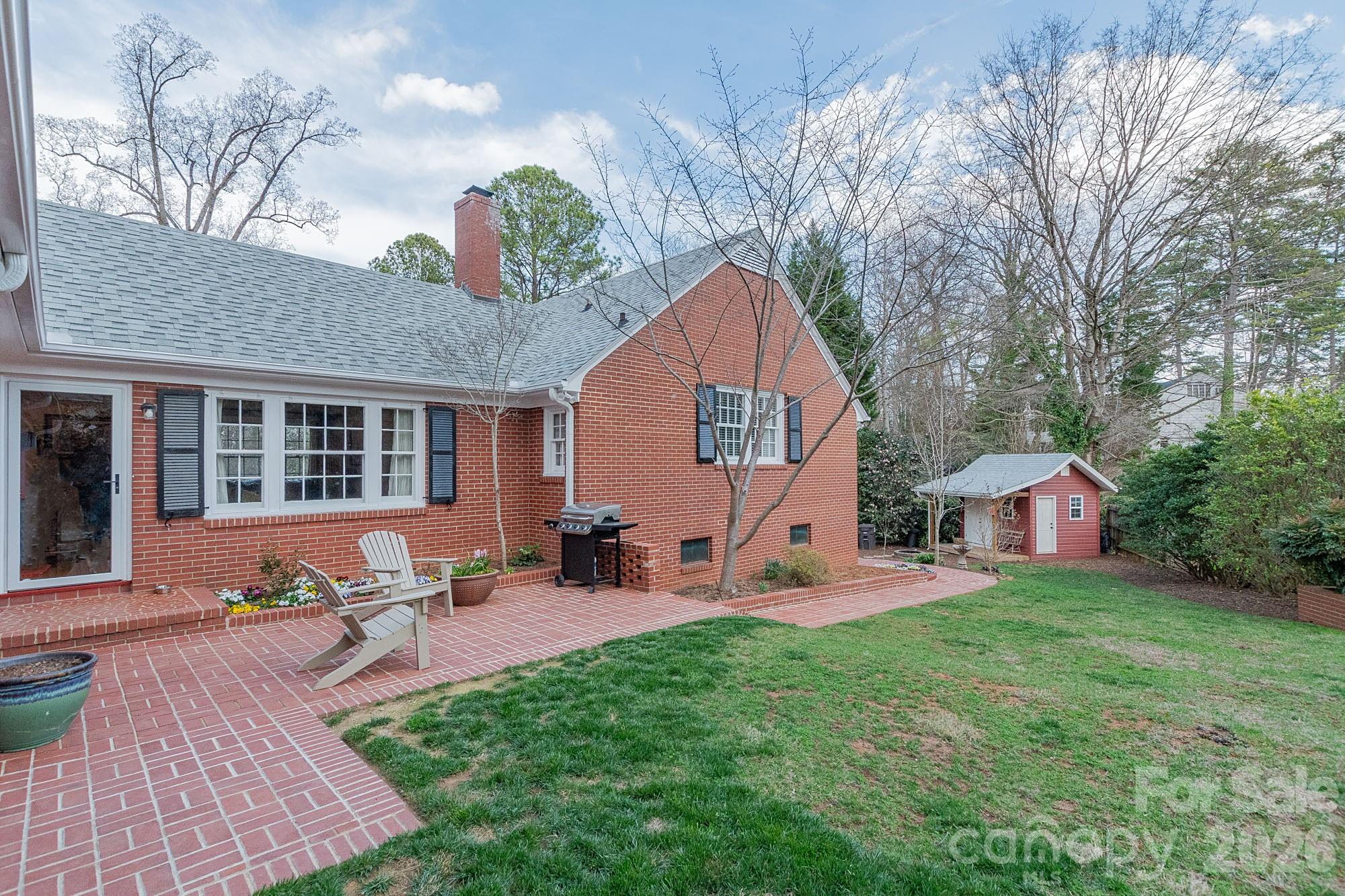 403 Weaver Drive Lexington NC 27292