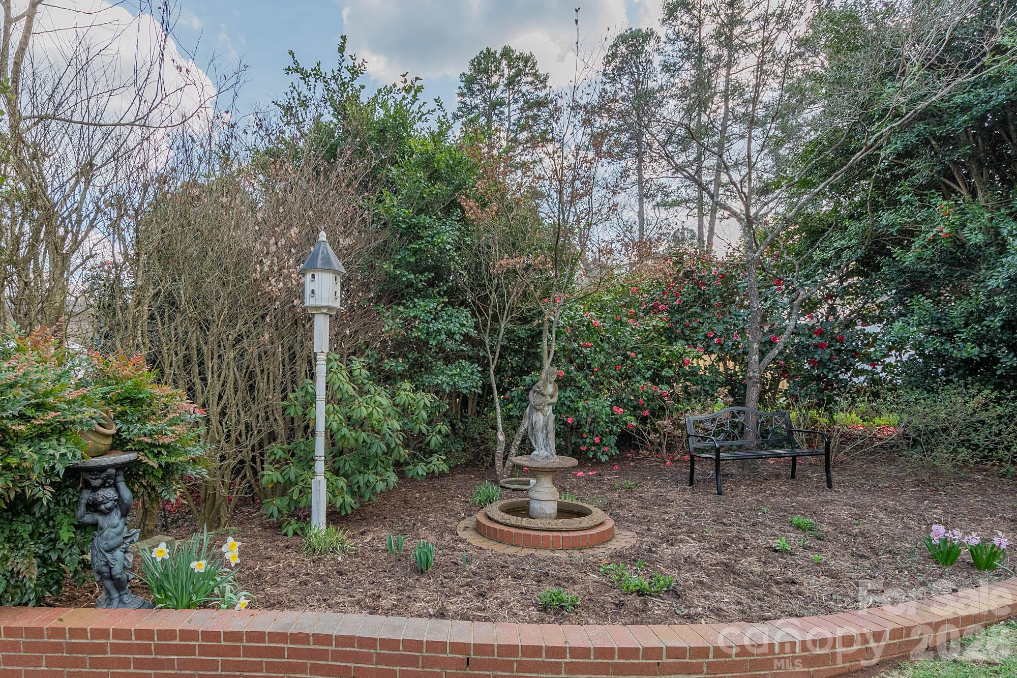403 Weaver Drive Lexington NC 27292