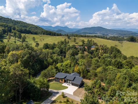 4 Tremorra Trail Leicester NC 28748