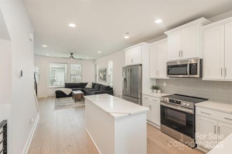 5048 York Park Lane Charlotte NC 28217